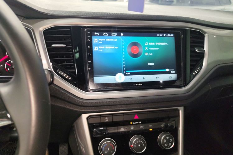 T-Roc 2019 car image #17