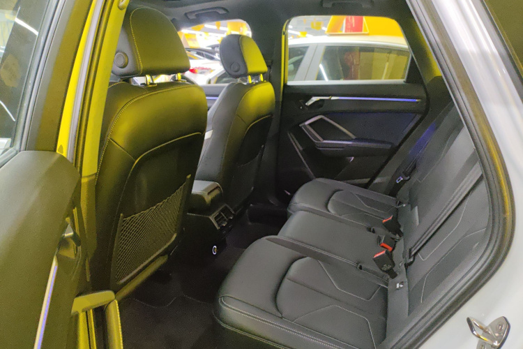 Audi Q3 2024 #17 Audi Q3 2024 car image #17