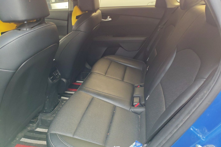 Kia K3 2019 #17 Kia K3 2019 car image #17