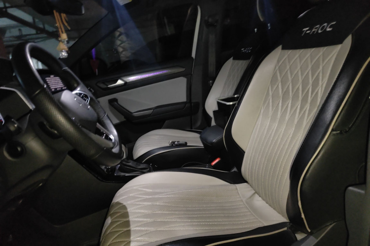 T-Roc 2023 car image #17