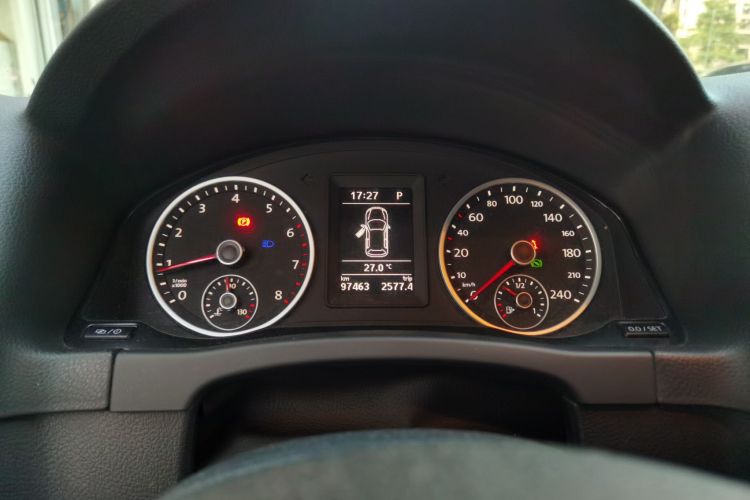 Volkswagen Tiguan 2015 #17 Volkswagen Tiguan 2015 car image #17