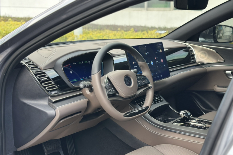 BYD Han 2021 car image #17
