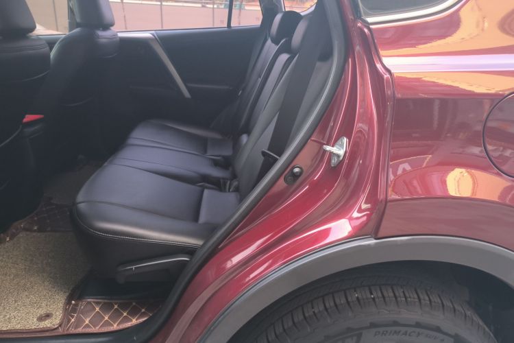 Toyota RAV4 2018 #17 Toyota RAV4 2018 car image #17