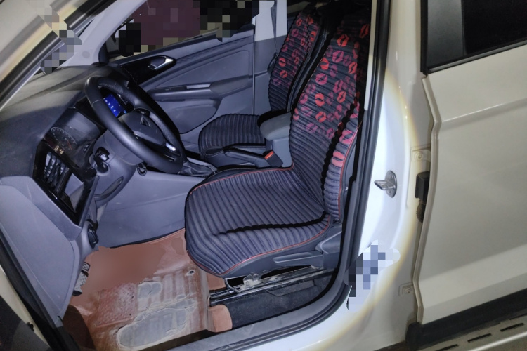 VS5 2019 car image #17
