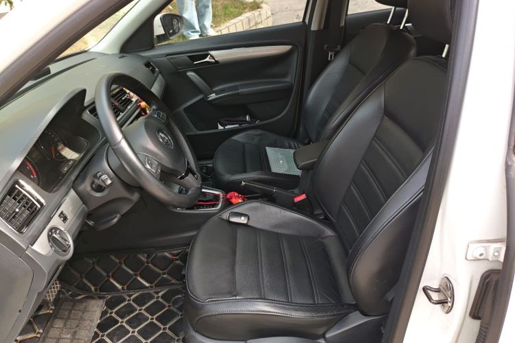 Volkswagen Gran Lavida 2014 immagine di auto #17