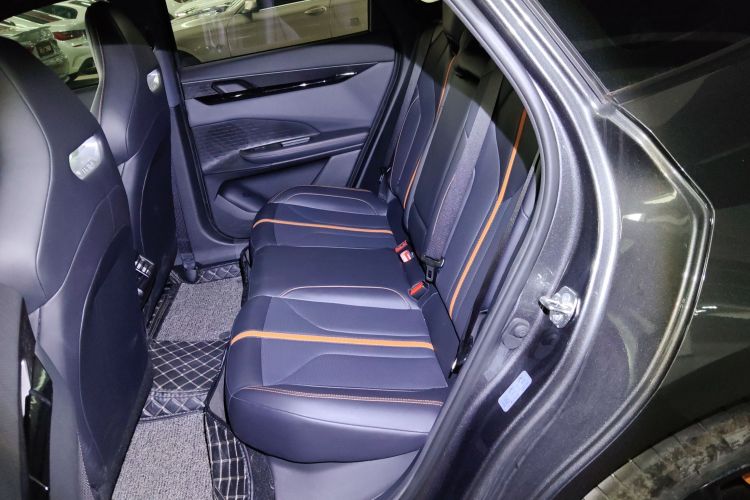 Changan UNI-V 2024 car image #17