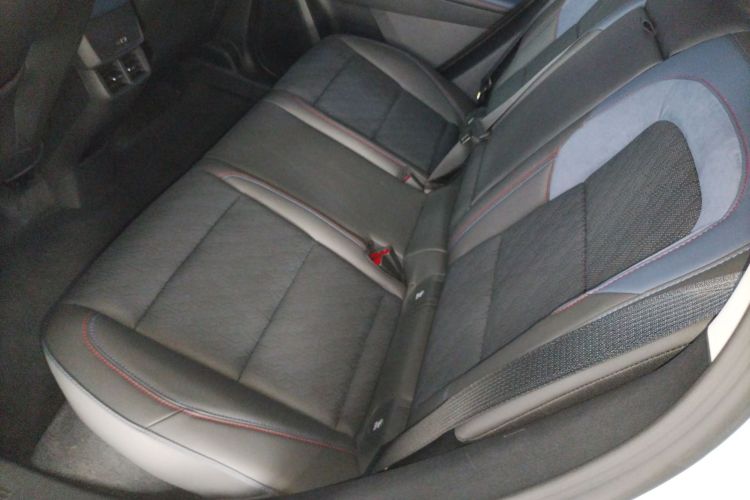 Chevrolet Equinox Plus 2024 car image #17