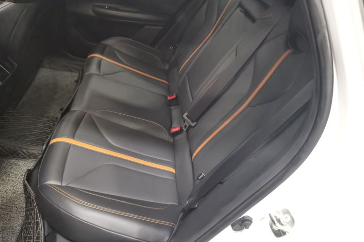 Changan UNI-V 2024 car image #17