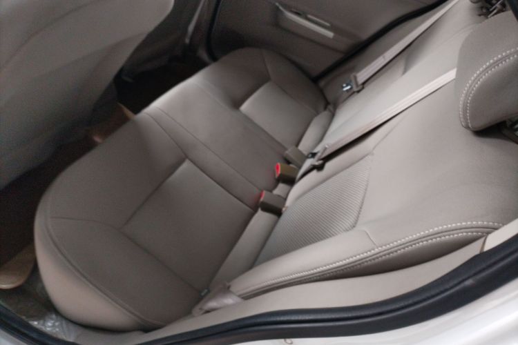 Changan Alsvin V3 2015 car image #17