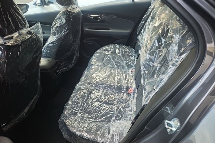 GAC Trumpchi Empow 2025 #17 GAC Trumpchi Empow 2025 car image #17