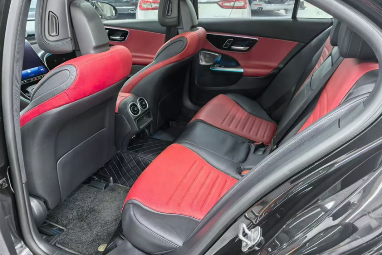 Mercedes-Benz C AMG 2024 immagine di auto #17