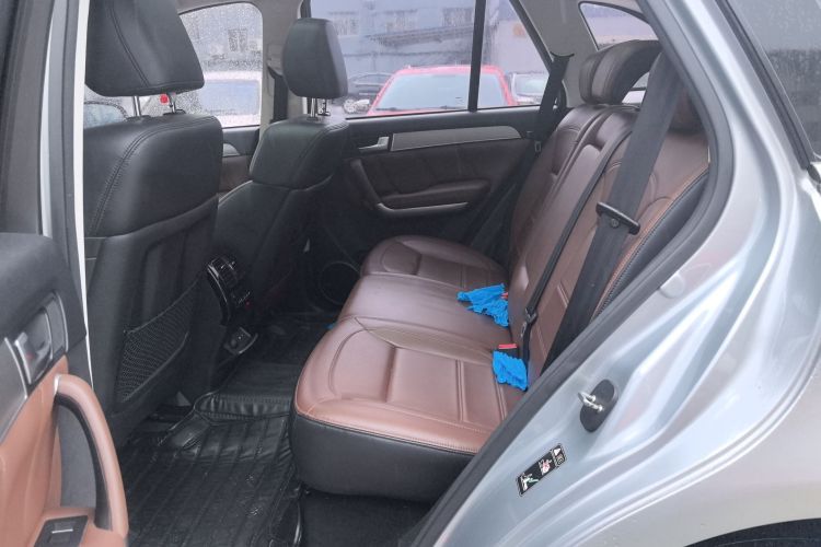 Haval H8 2018 car image #17