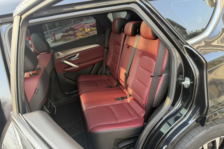 X70 PLUS 2021 #17 X70 PLUS 2021 car image #17