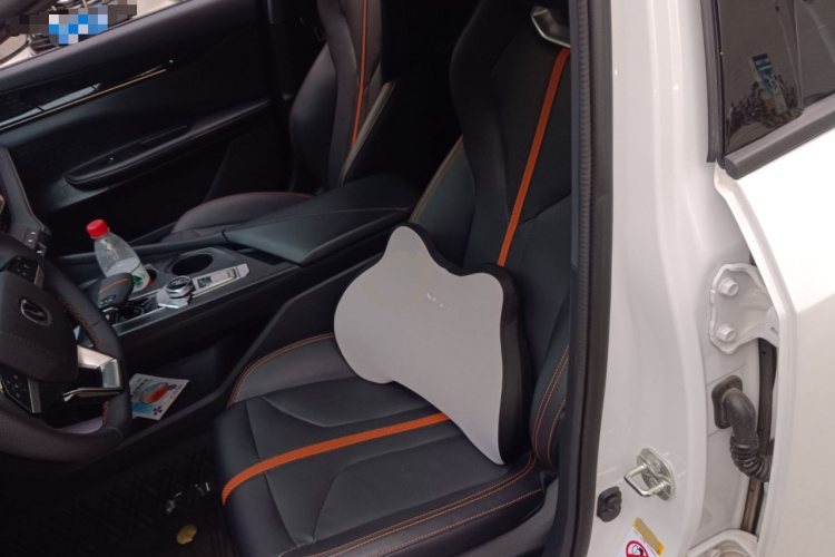 Changan UNI-V 2024 car image #17