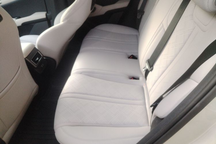 BYD YuanUP 2025 #17 BYD YuanUP 2025 car image #17