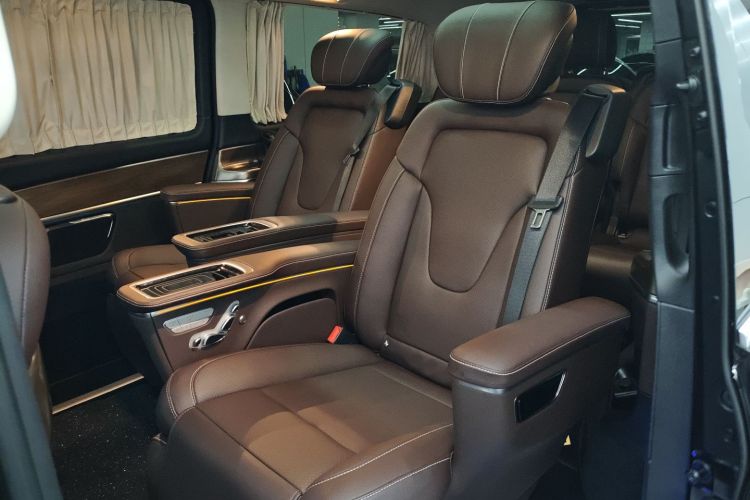 Mercedes-Benz V Class 2022 #17 Mercedes-Benz V Class 2022 car image #17