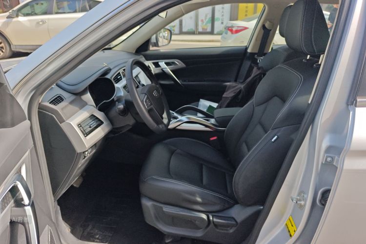GEELY Boyue 2017 car image #17