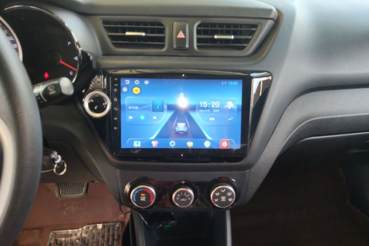 Kia K2 2016 imagen de coche #17