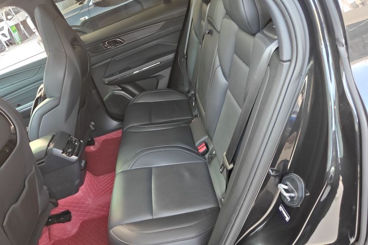 Lynk & Co 01 EM-P 2022 car image #17