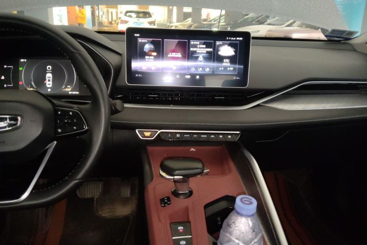 Preface 2022 #17 Preface 2022 immagine di auto #17