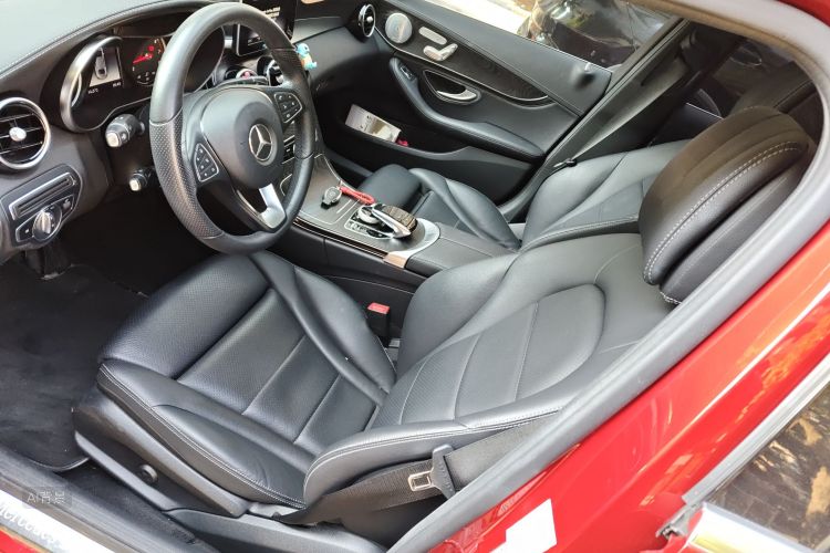 Mercedes-Benz C Class 2018 car image #17