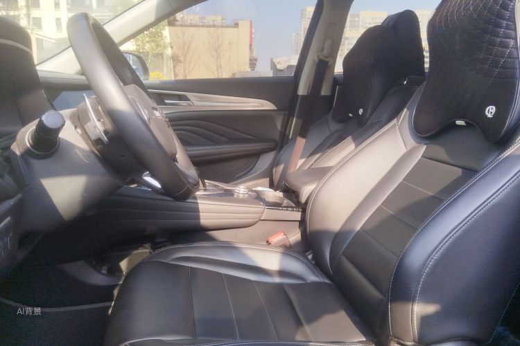 Haval F7 2018 car image #17