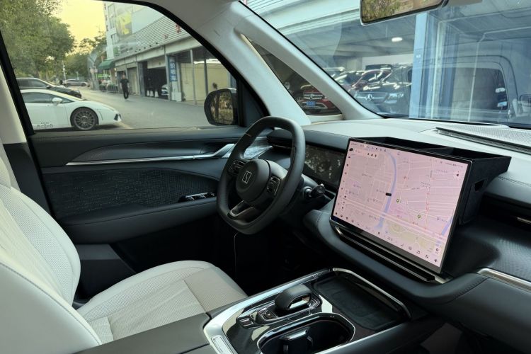 极氪 极氪009 2024 汽车图片 #17