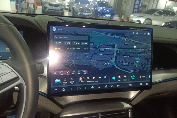 BYD Seal 07 DM-i 2025 car image #17