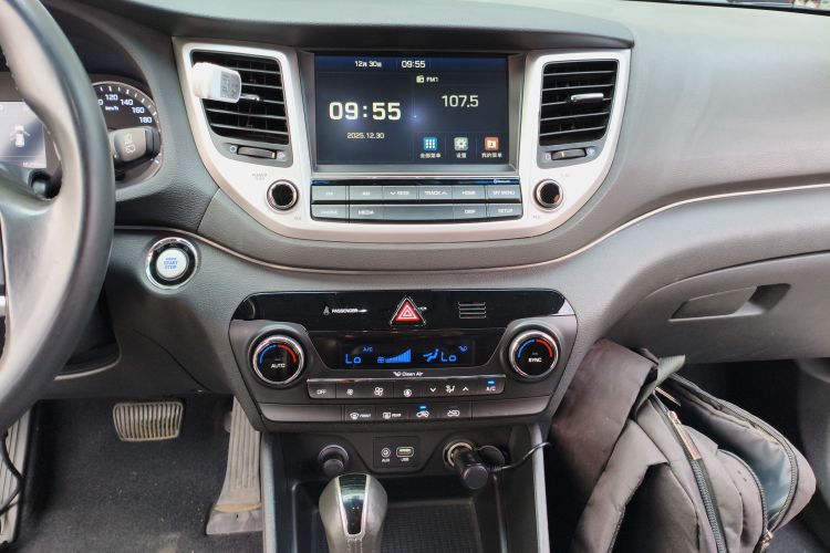 现代 途胜 2017 汽车图片 #17