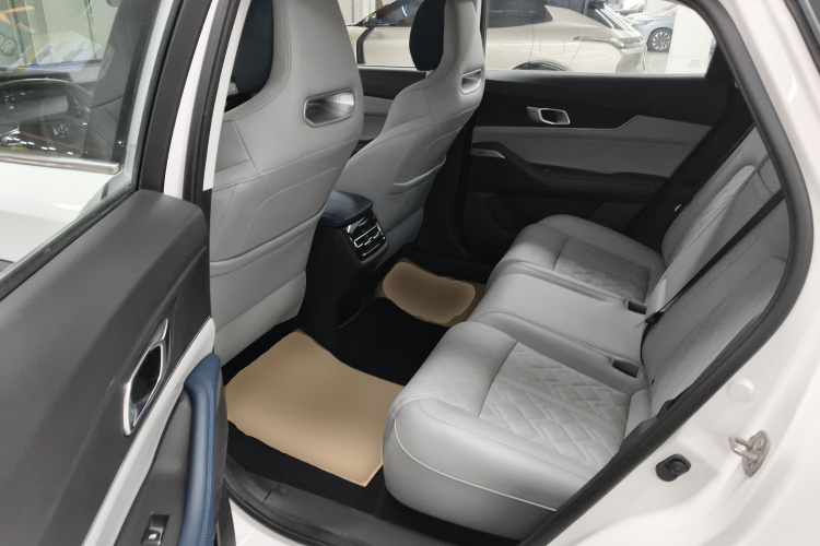 Changan UNI-K iDD 2023 #17 Changan UNI-K iDD 2023 car image #17