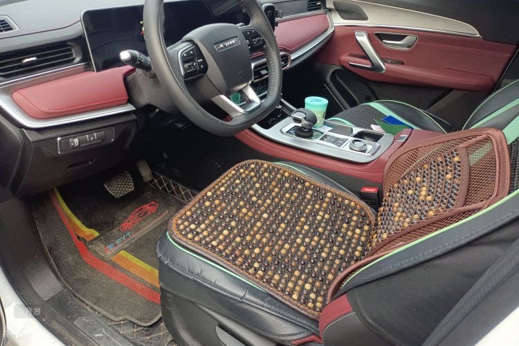 X70 PLUS 2025 car image #17