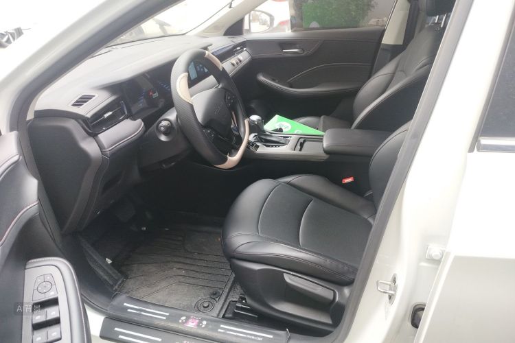 Roewe i5 2023 car image #17