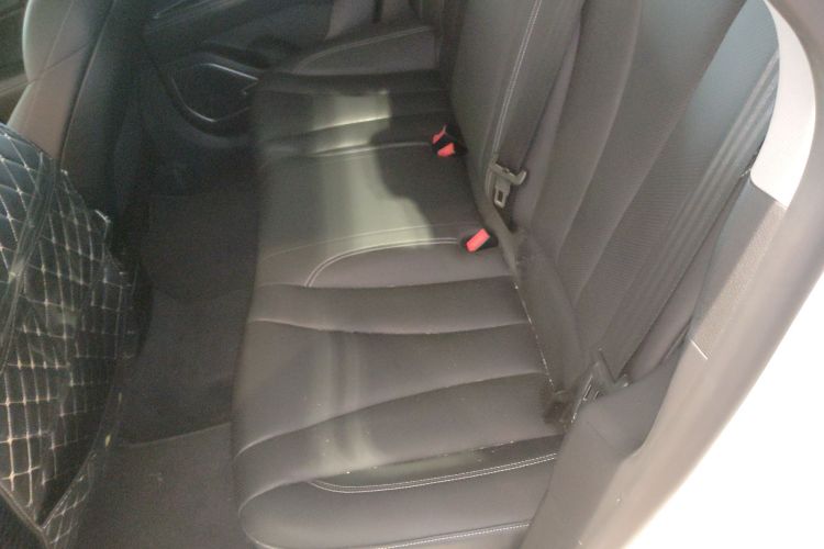 GEELY Ulion New Energy 2018 #17 GEELY Ulion New Energy 2018 car image #17