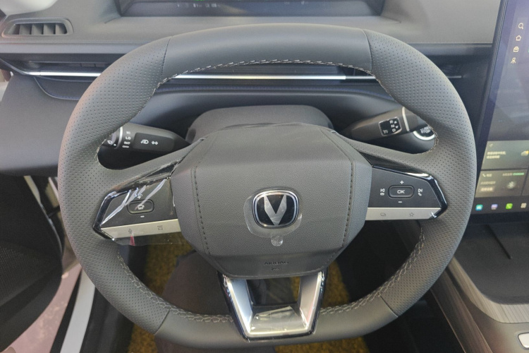 Changan EadoPHEV 2025 immagine di auto #17