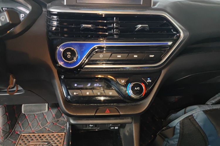 Changan Alsvin 2018 car image #17