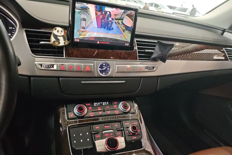 Audi A8 2016 car image #17