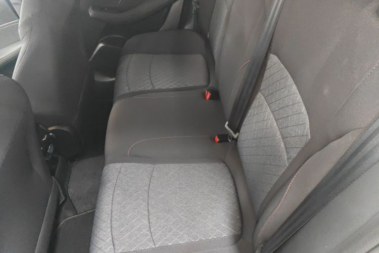 Roewe i5 2025 #17 Roewe i5 2025 car image #17