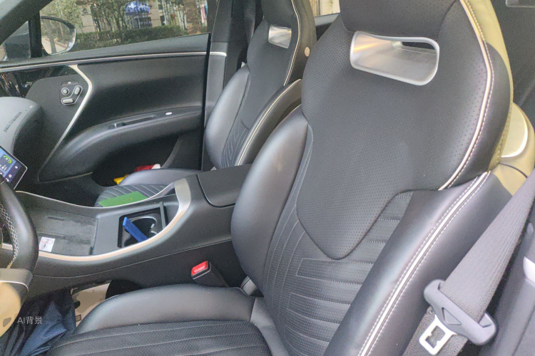 Avatr 11 2023 car image #17