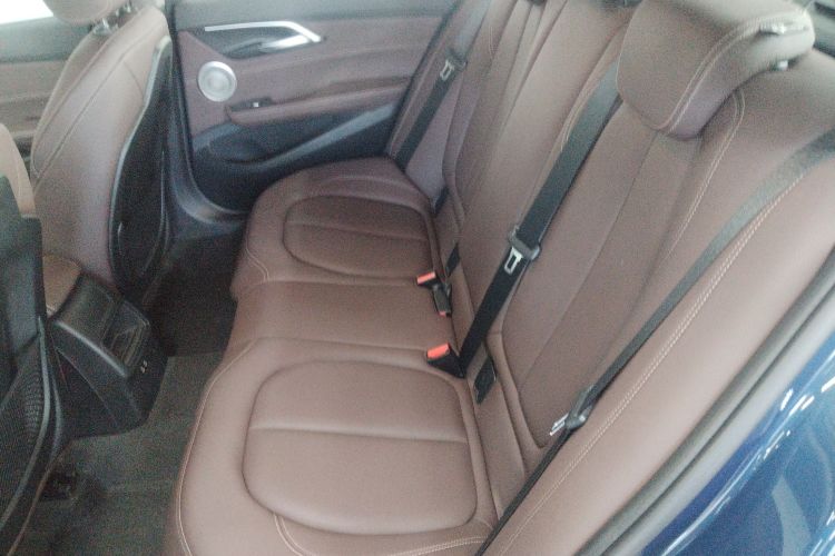 BMW 1 Series 2020 immagine di auto #17