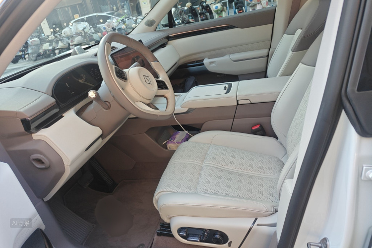 Zeekr 7X 2024 car image #17