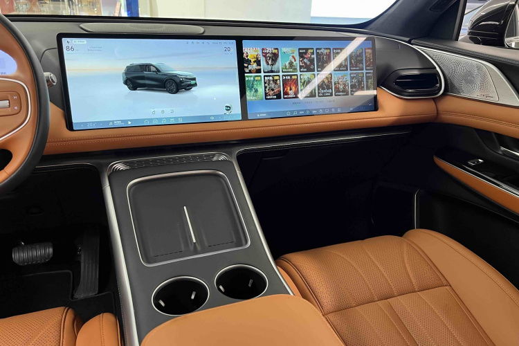 Xpeng G9 2025 immagine di auto #17