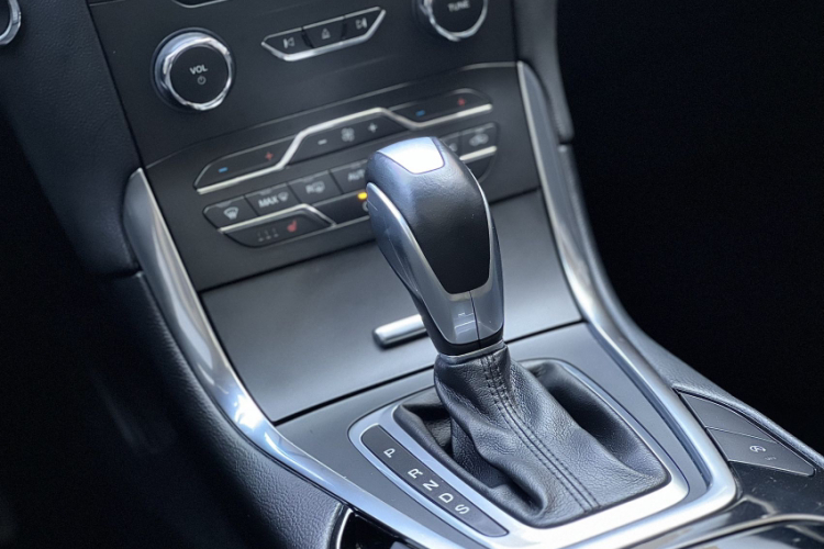 Ford Edge 2018 image de voiture #17