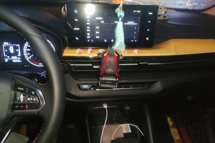 2022 immagine di auto #17