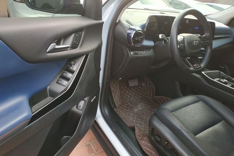 Chevrolet Equinox Plus 2024 #17 Chevrolet Equinox Plus 2024 car image #17