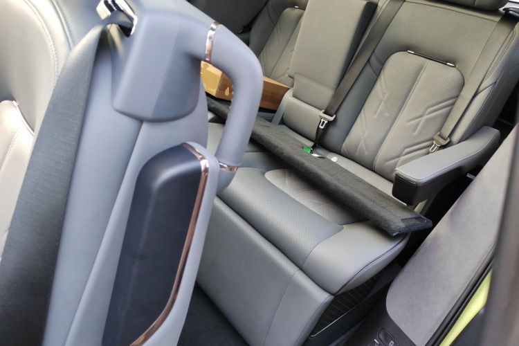 极氪 极氪MIX 2024 汽车图片 #17