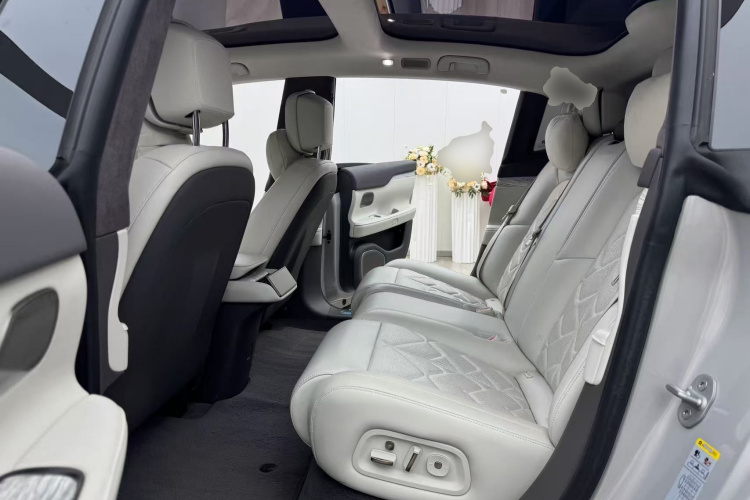 蔚来 蔚来ET7 2024 汽车图片 #17