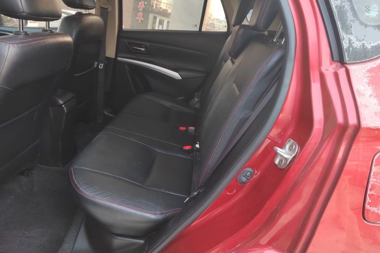 Suzuki S-Cross 2016 immagine di auto #17