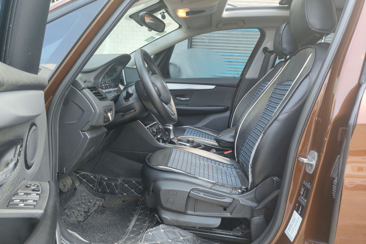 BMW 2 Series Tourer 2016 imagem de carro #17