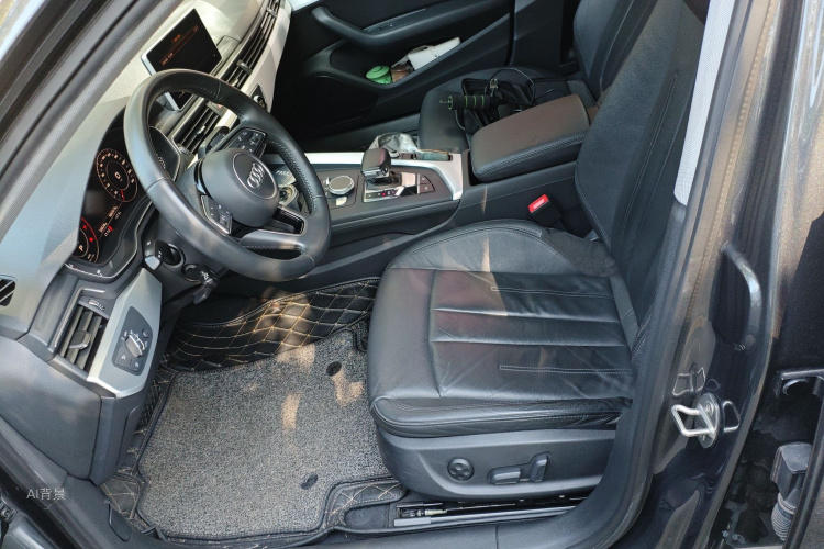 Audi A4L 2020 car image #17