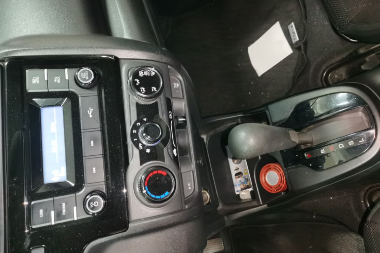 Honda Fit 2018 car image #17